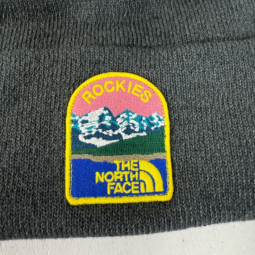 TNF North Face Earthscape Embroidered Patch Beanies set of 3 New NwT Mountains - Picture 9 of 10